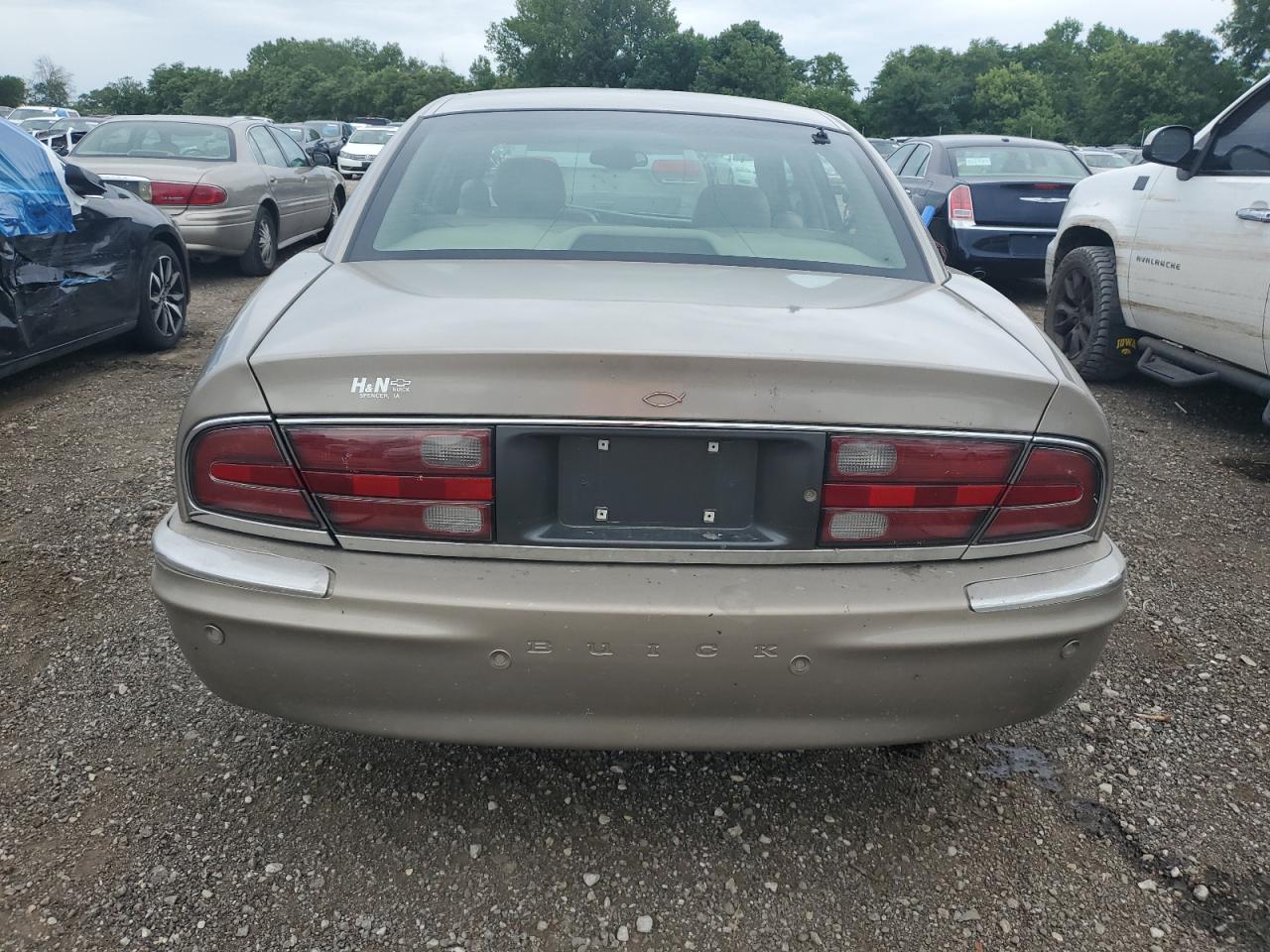 Lot #3030670125 2003 BUICK PARK AVENU