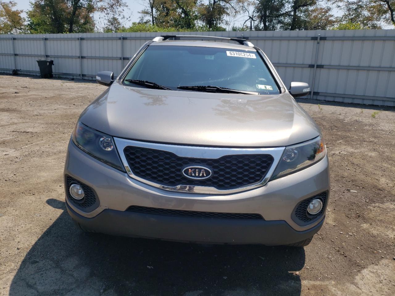 2012 Kia Sorento Base vin: 5XYKT3A67CG238513