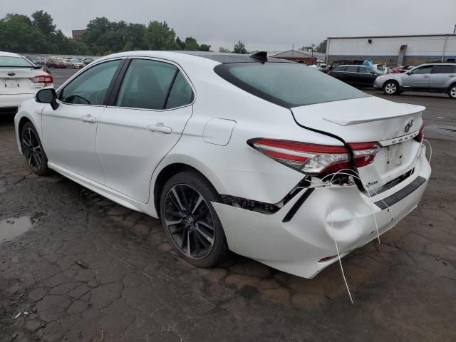 VIN 4T1B61HK1KU694742 2019 Toyota Camry, Xse no.2