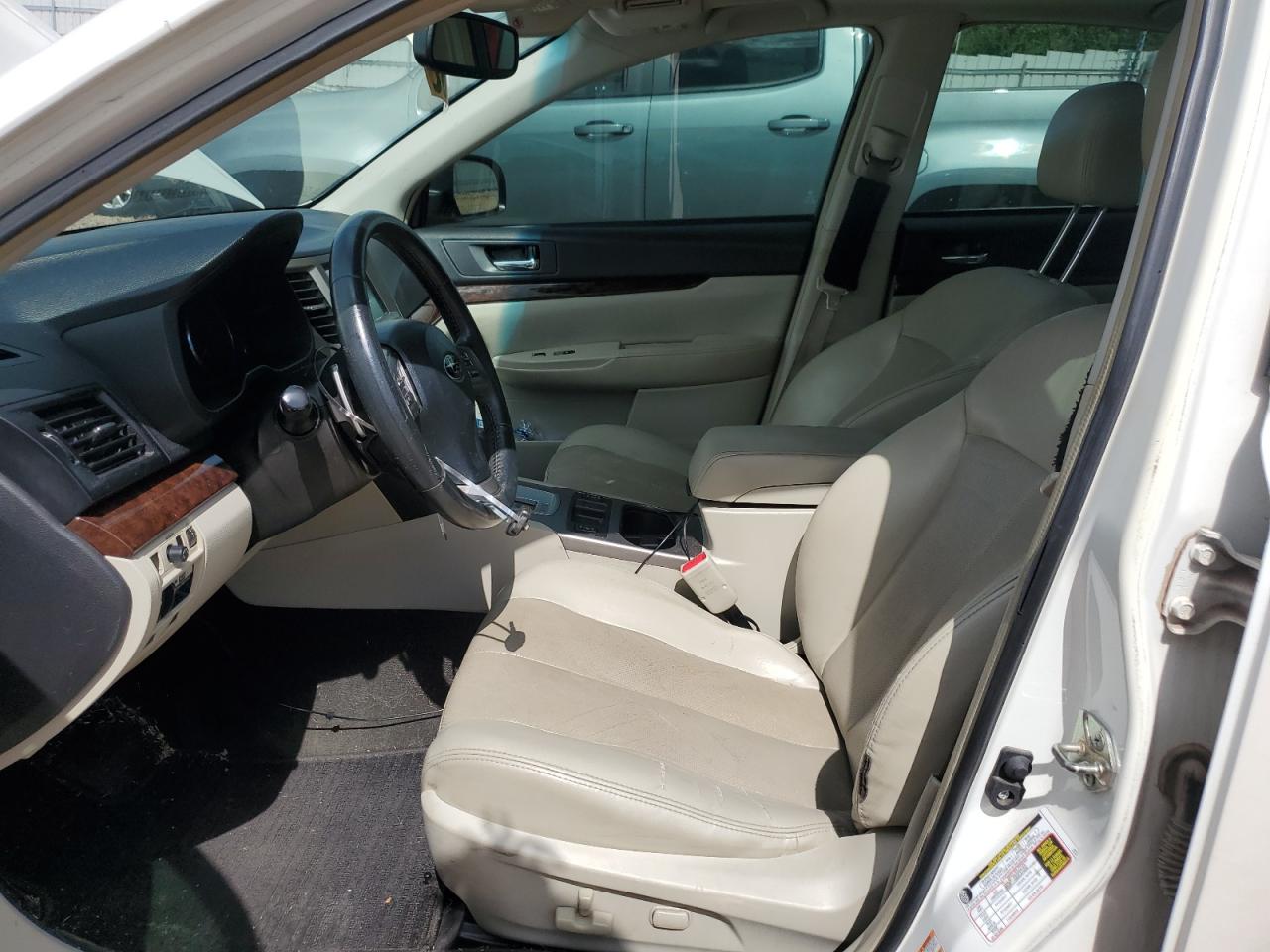 4S3BMCN60E3011209 2014 Subaru Legacy 2.5I Limited