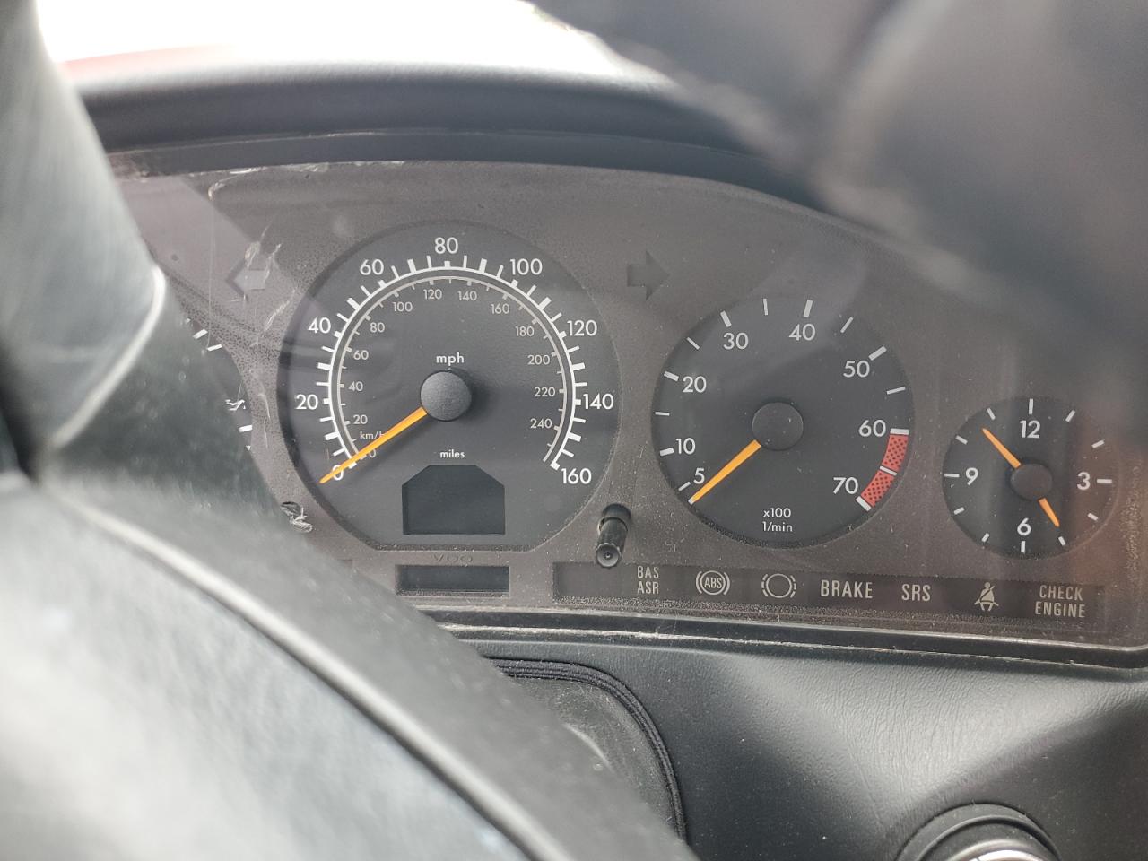 WDBFA67FXWF160251 1998 Mercedes-Benz Sl 500