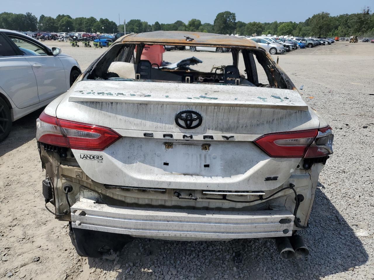 Lot #2758744454 2020 TOYOTA CAMRY SE