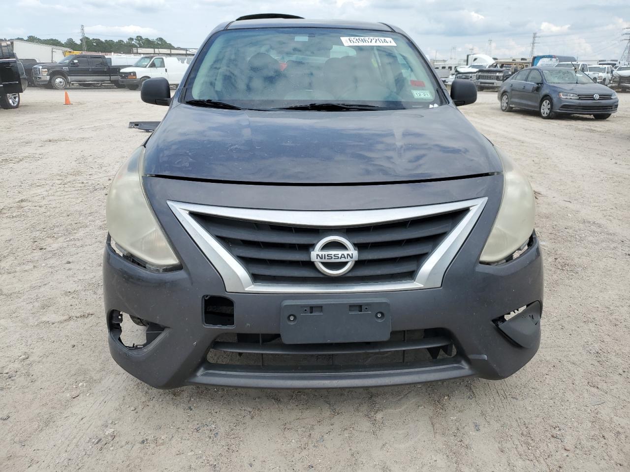 Lot #3311607218 2015 NISSAN VERSA S