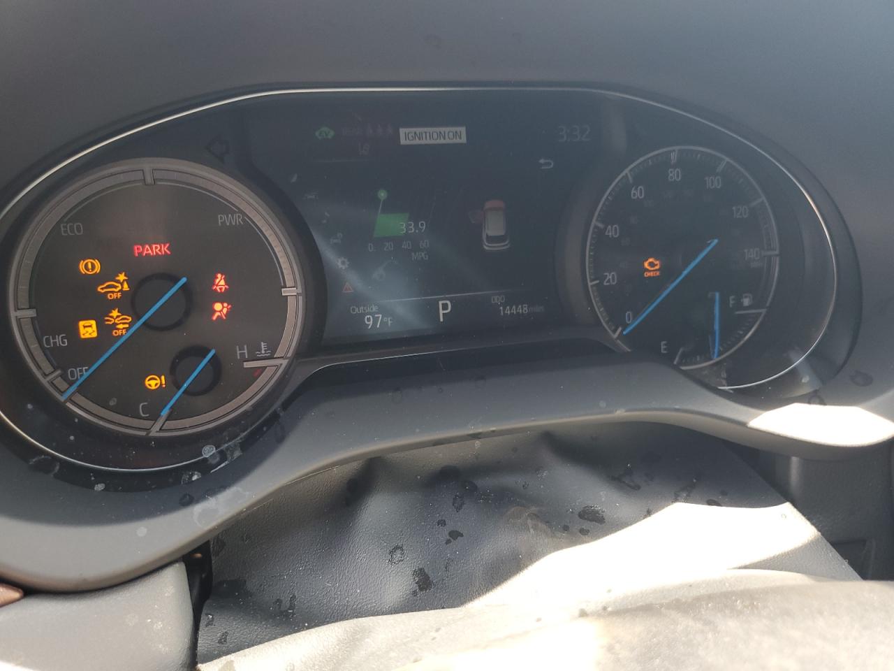 JTEAAAAH9NJ115558 2022 Toyota Venza Le