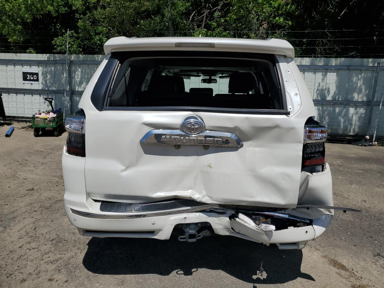 JTEZU5JR0G5145974 2016 Toyota 4Runner Sr5