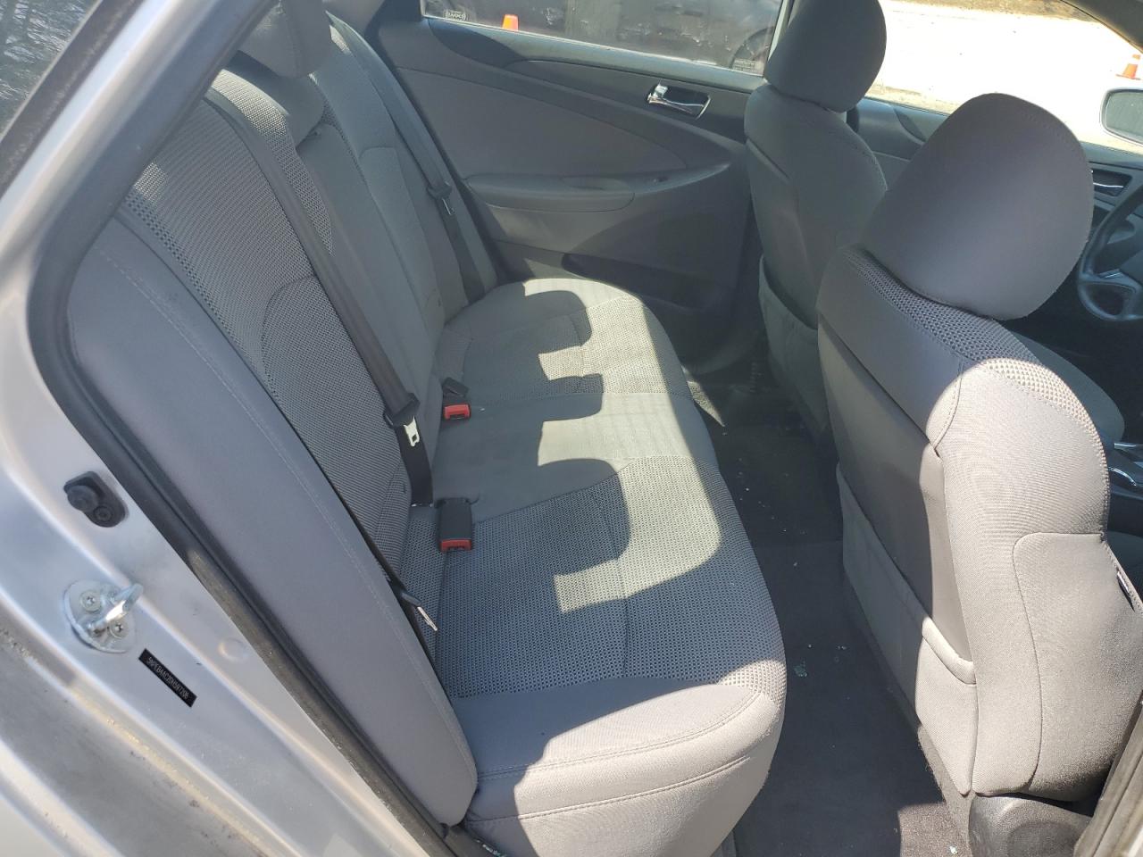 5NPEB4AC2DH597208 2013 Hyundai Sonata Gls