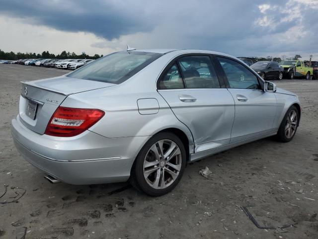 VIN WDDGF8AB1DR250690 2013 Mercedes-Benz C-Class, 3... no.3