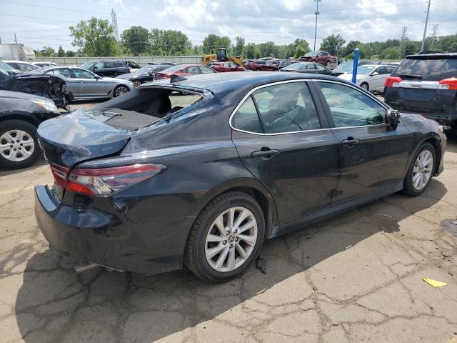 VIN 4T1R11BK7NU051337 2022 Toyota Camry, LE no.3