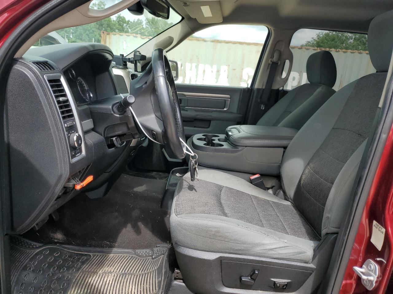 1C6RR7TT5HS822845 2017 Ram 1500 Slt