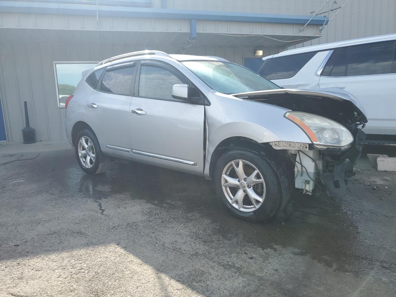 Lot #2696724769 2011 NISSAN ROGUE S