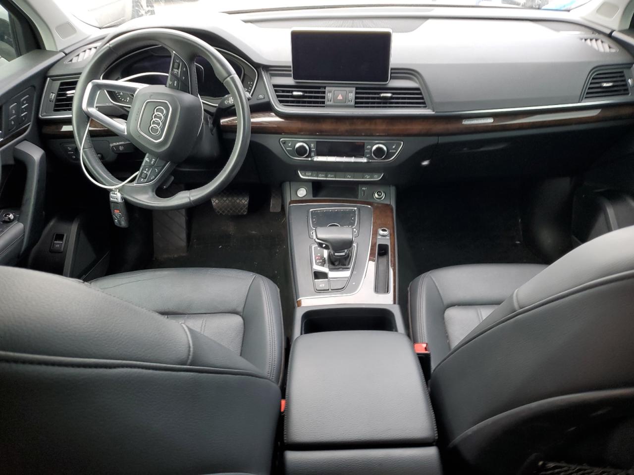 WA1BNAFY7K2030868 2019 Audi Q5 Premium Plus