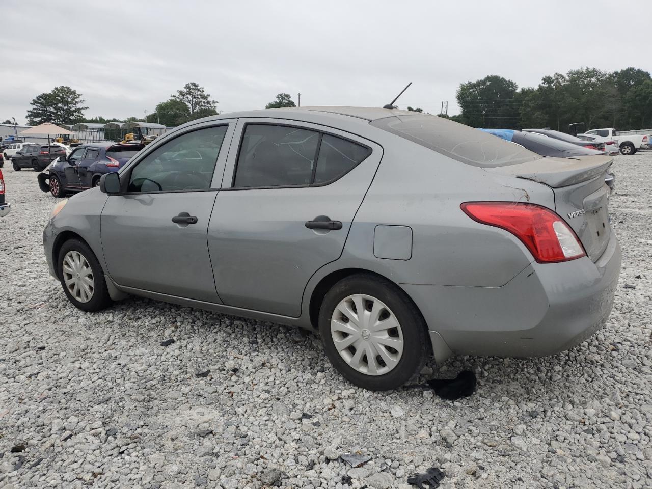 2014 Nissan Versa S vin: 3N1CN7APXEL800952