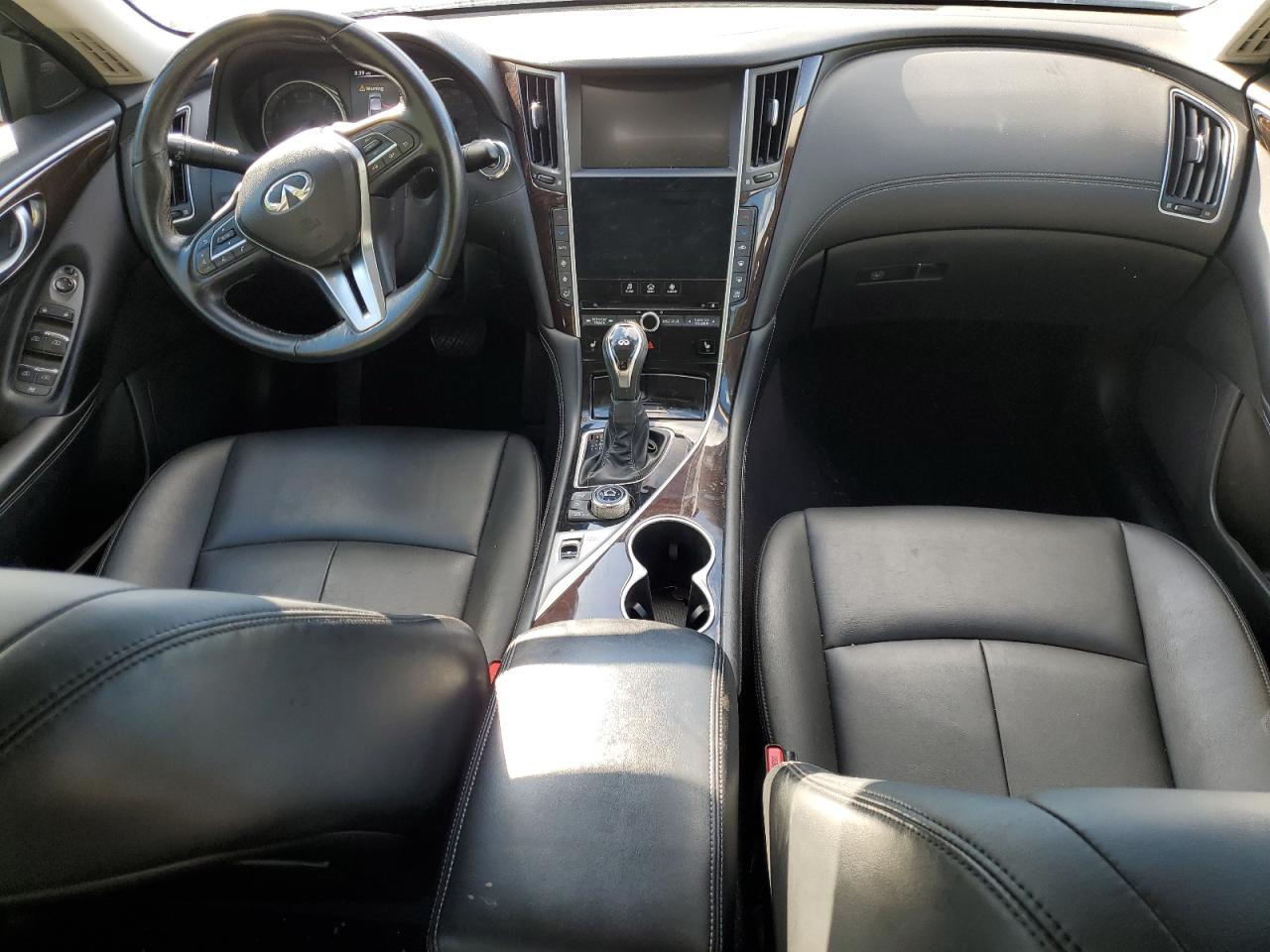 JN1EV7AR8JM440736 2018 Infiniti Q50 Luxe