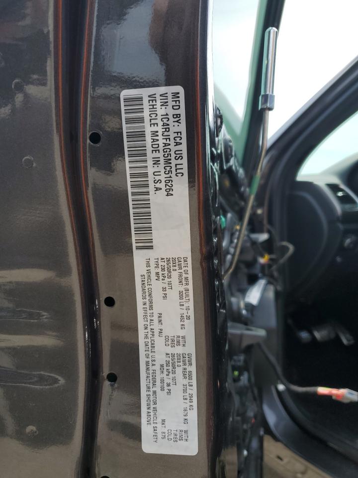 1C4RJFAG5MC516264 2021 Jeep Grand Cherokee Laredo