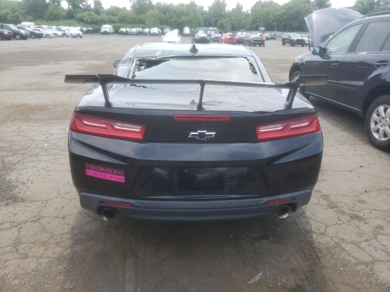 1G1FA1RS8J0160834 2018 Chevrolet Camaro Ls