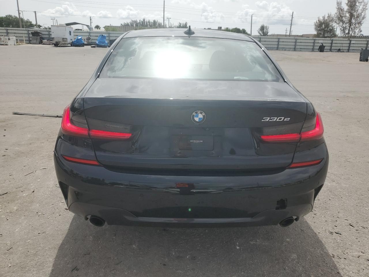 3MW5P7J0XM8C17475 2021 BMW 330E