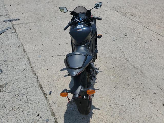 2023 YAMAHA YZFR3 A MH3RH18Y7PK012386