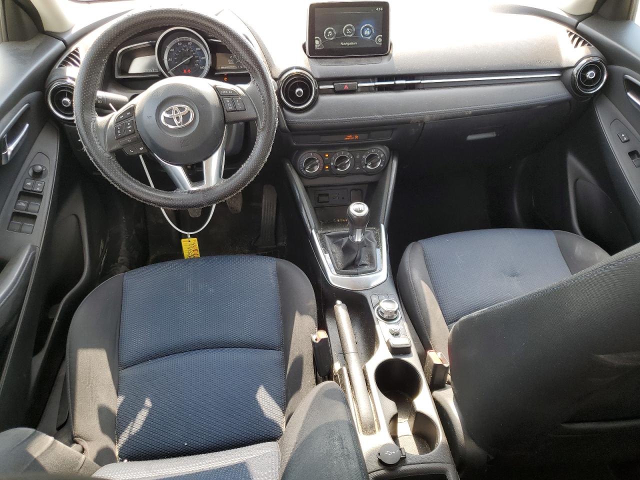 3MYDLBYV1HY192374 2017 Toyota Yaris Ia