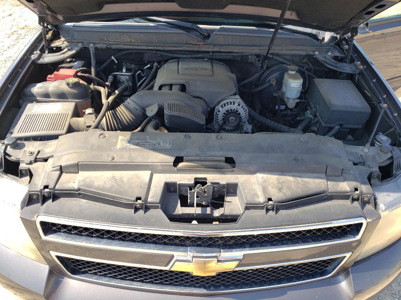 1GNSKBE0XBR168774 2011 Chevrolet Tahoe K1500 Lt