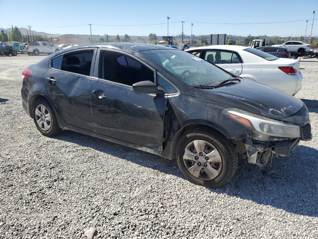 2017 Kia Forte Lx vin: 3KPFL4A77HE035934