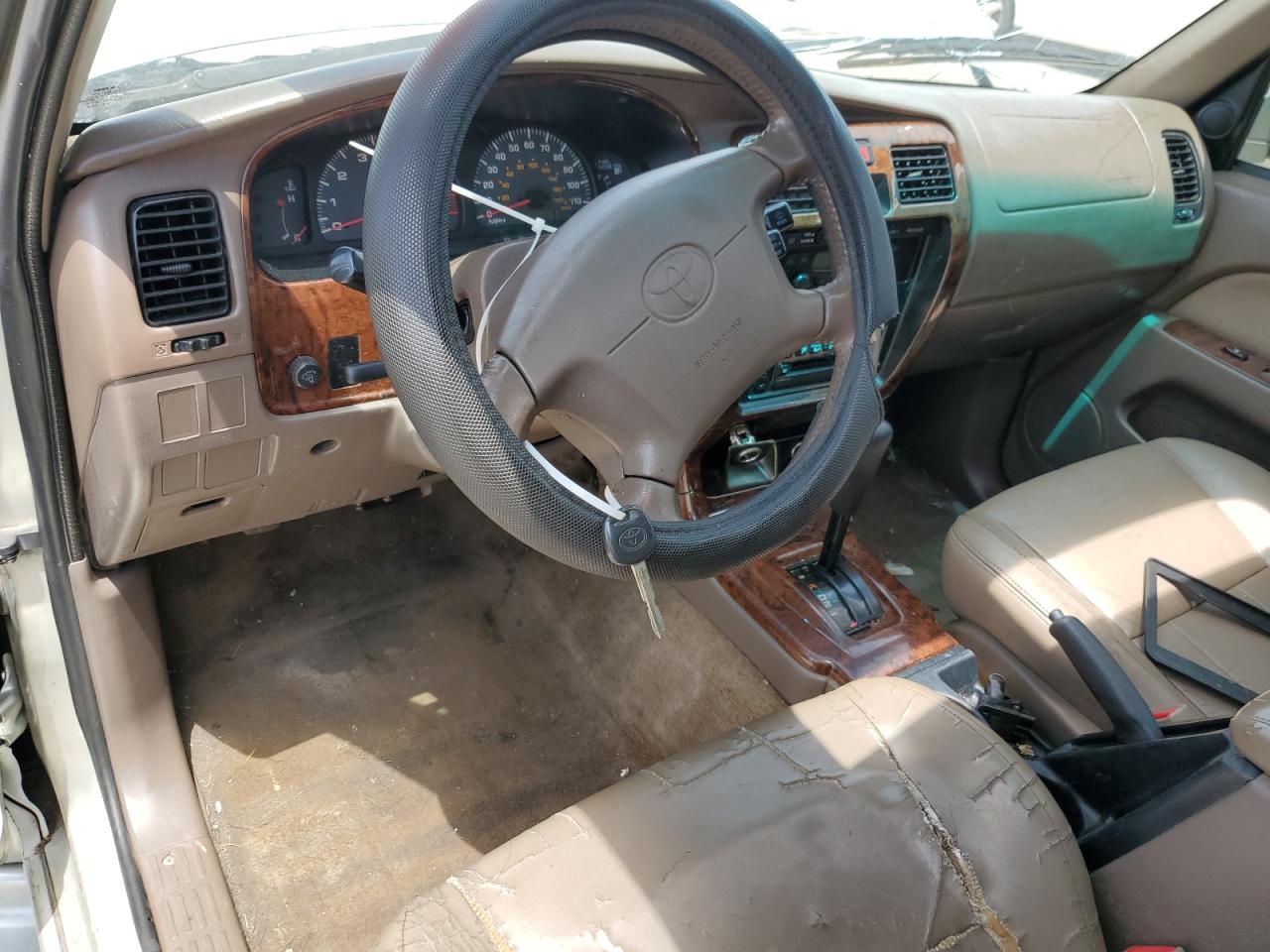 JT3GN87R8Y0143135 2000 Toyota 4Runner Limited