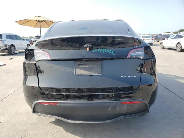 2022 Tesla Model Y VIN: 7SAYGDEE2NF380013 Lot: 62139534