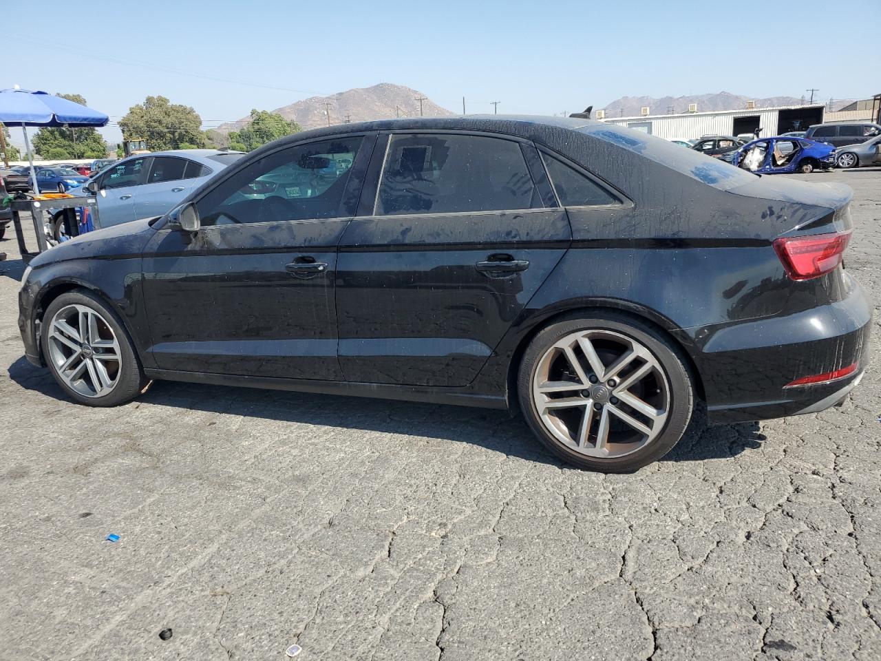 2017 Audi A3 Premium vin: WAUAUGFF3H1044042