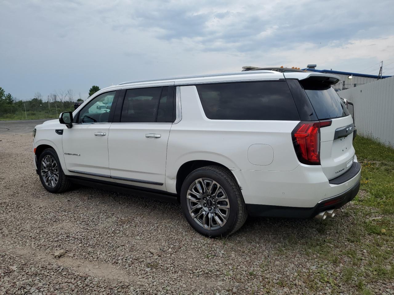 2023 GMC Yukon Xl Denali Ultimate vin: 1GKS2KKL9PR438046