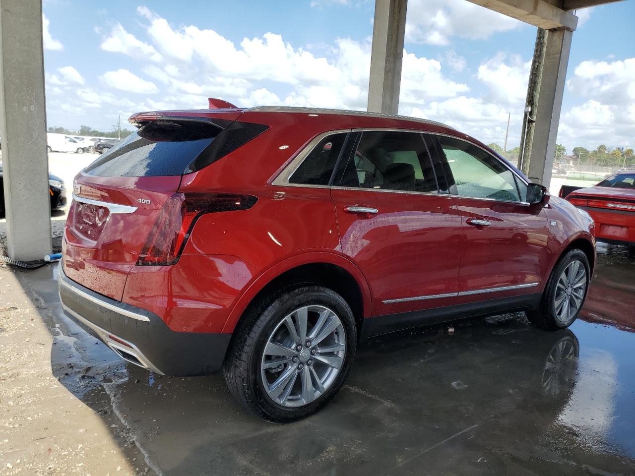 2024 Cadillac Xt5 Premium Luxury vin: 1GYKNCRS8RZ705678