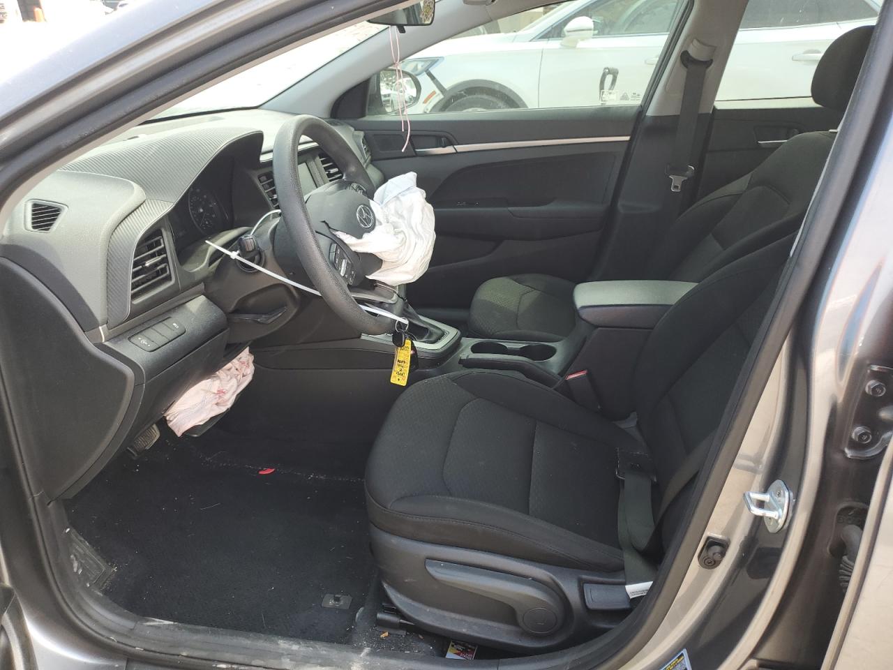 5NPD74LF6KH438600 2019 Hyundai Elantra Se