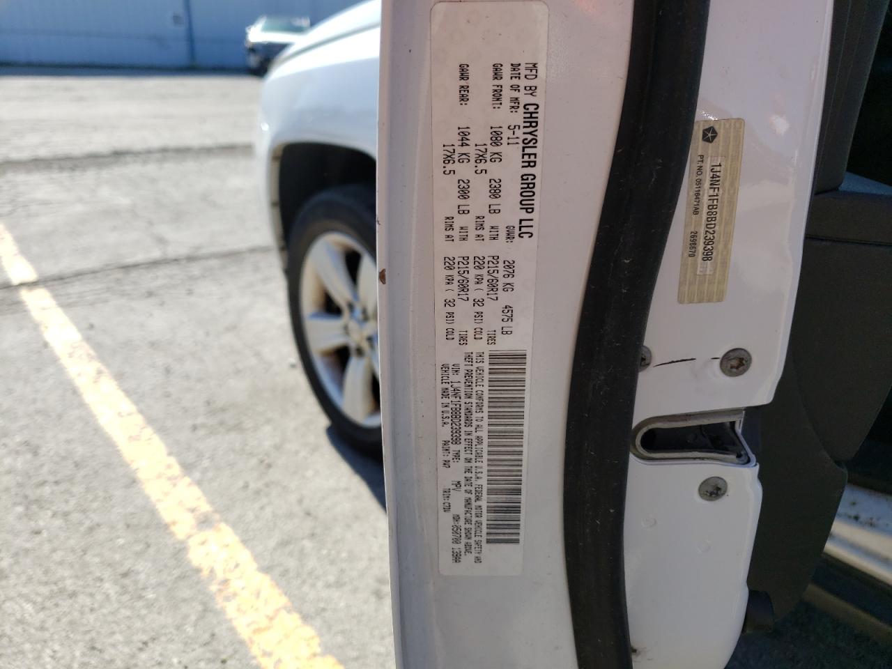 1J4NF1FB8BD239398 2011 Jeep Compass Sport