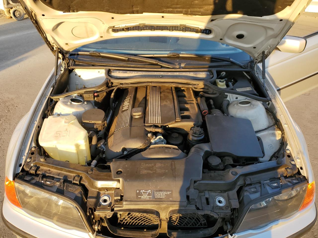 WBAAV33411FU79028 2001 BMW 325 I