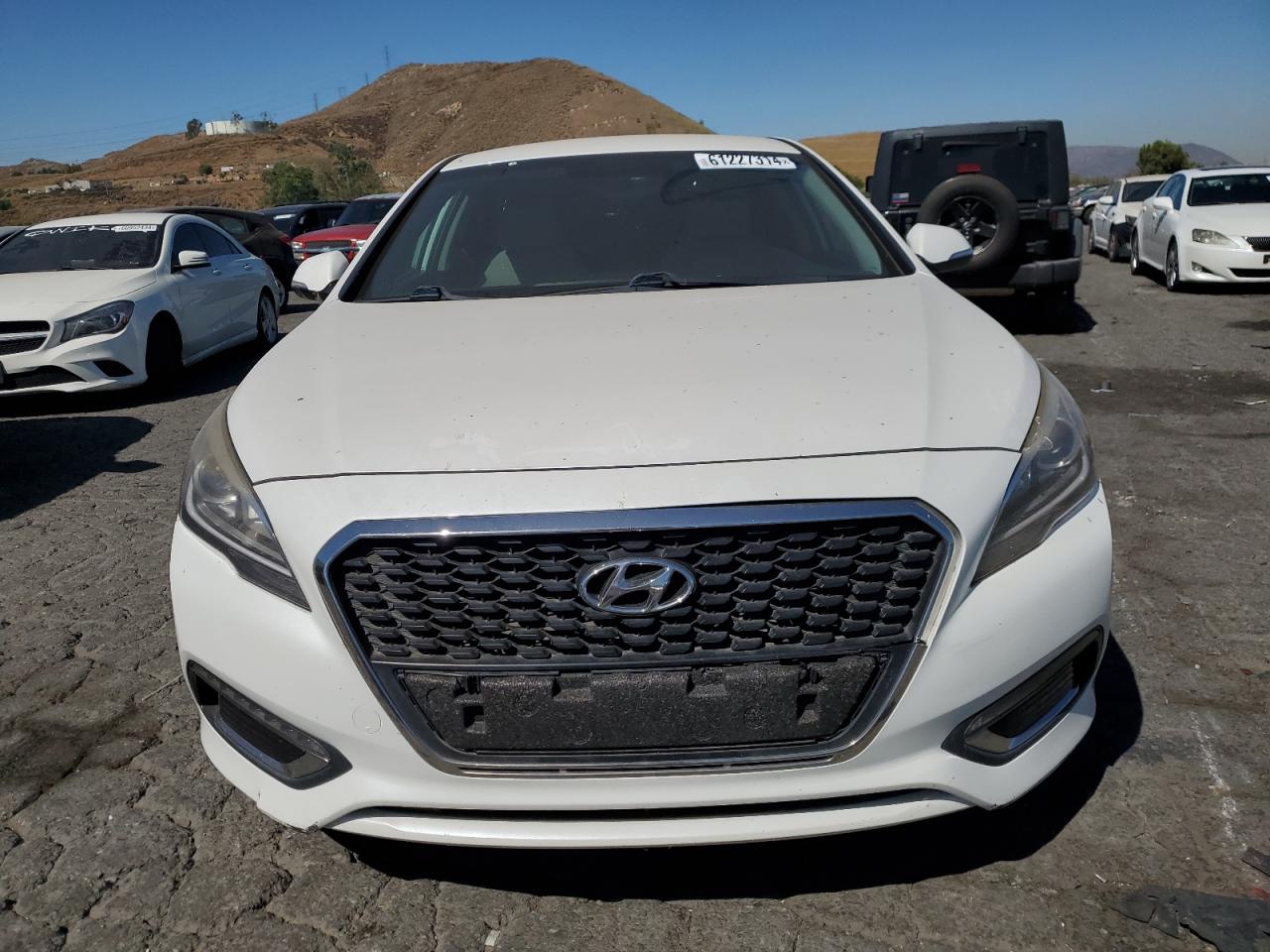 2016 Hyundai Sonata Hybrid vin: KMHE24L15GA023625