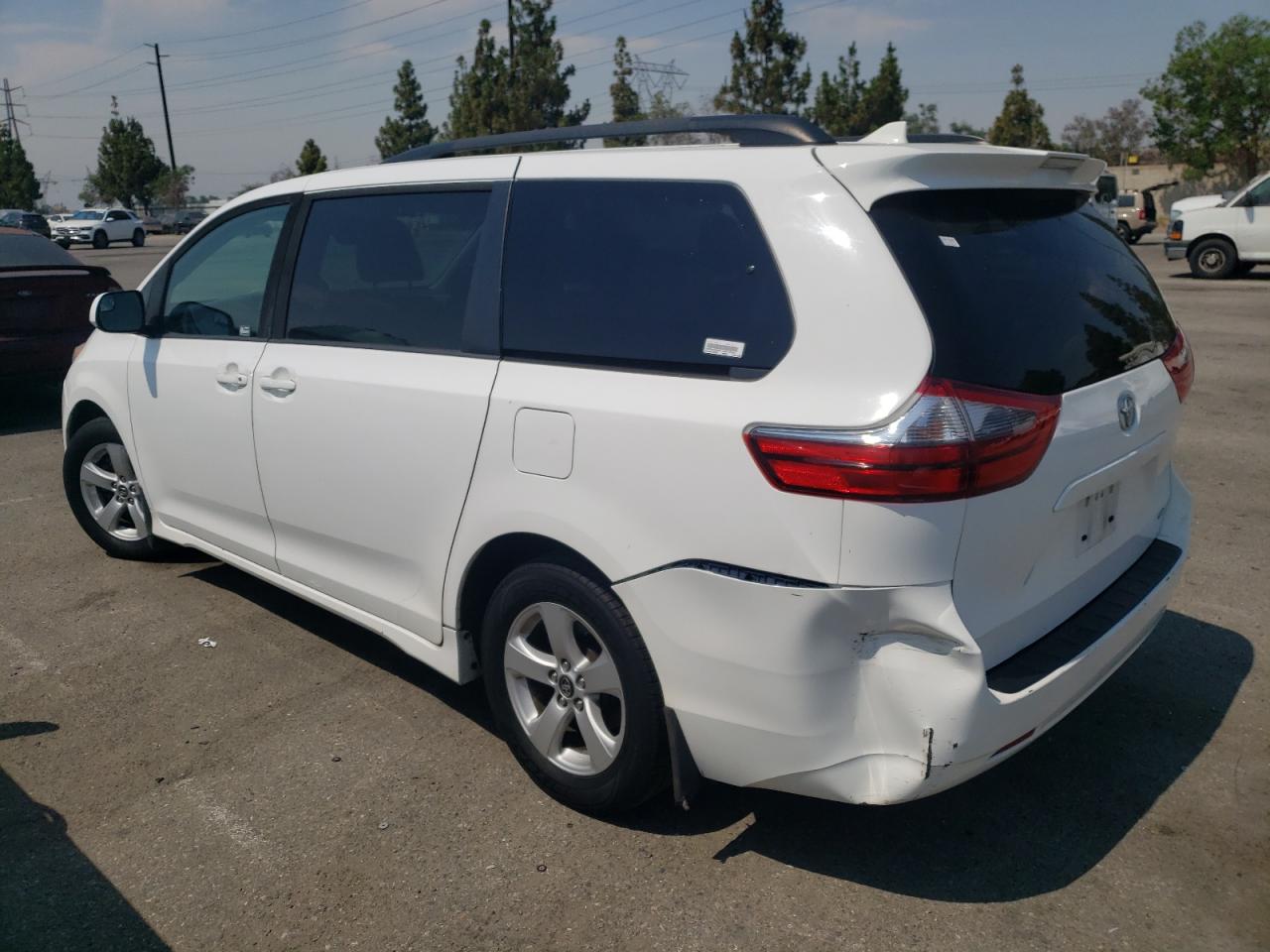 Lot #2686895860 2020 TOYOTA SIENNA LE