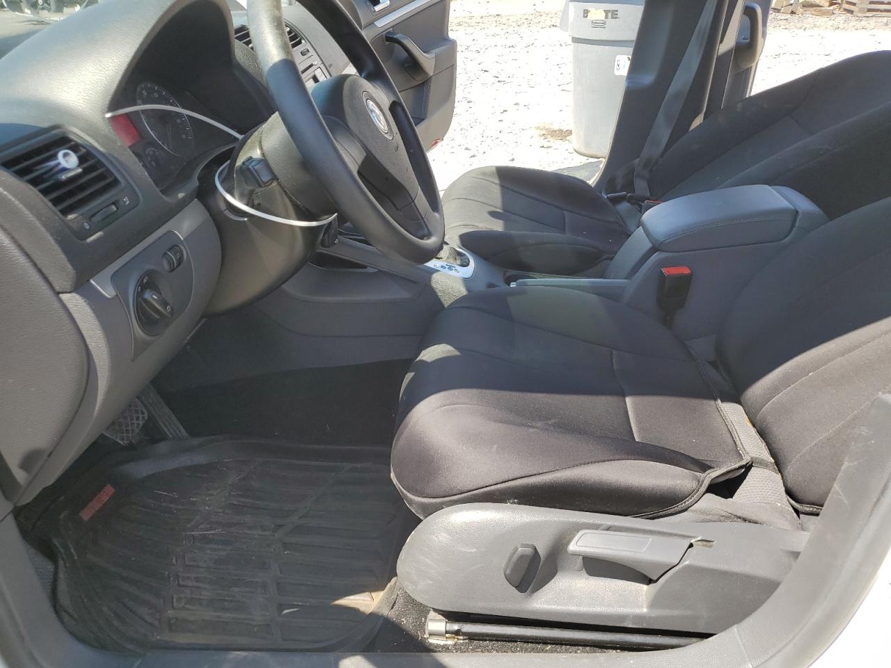 3VWJM71KX8M129077 2008 Volkswagen Jetta S