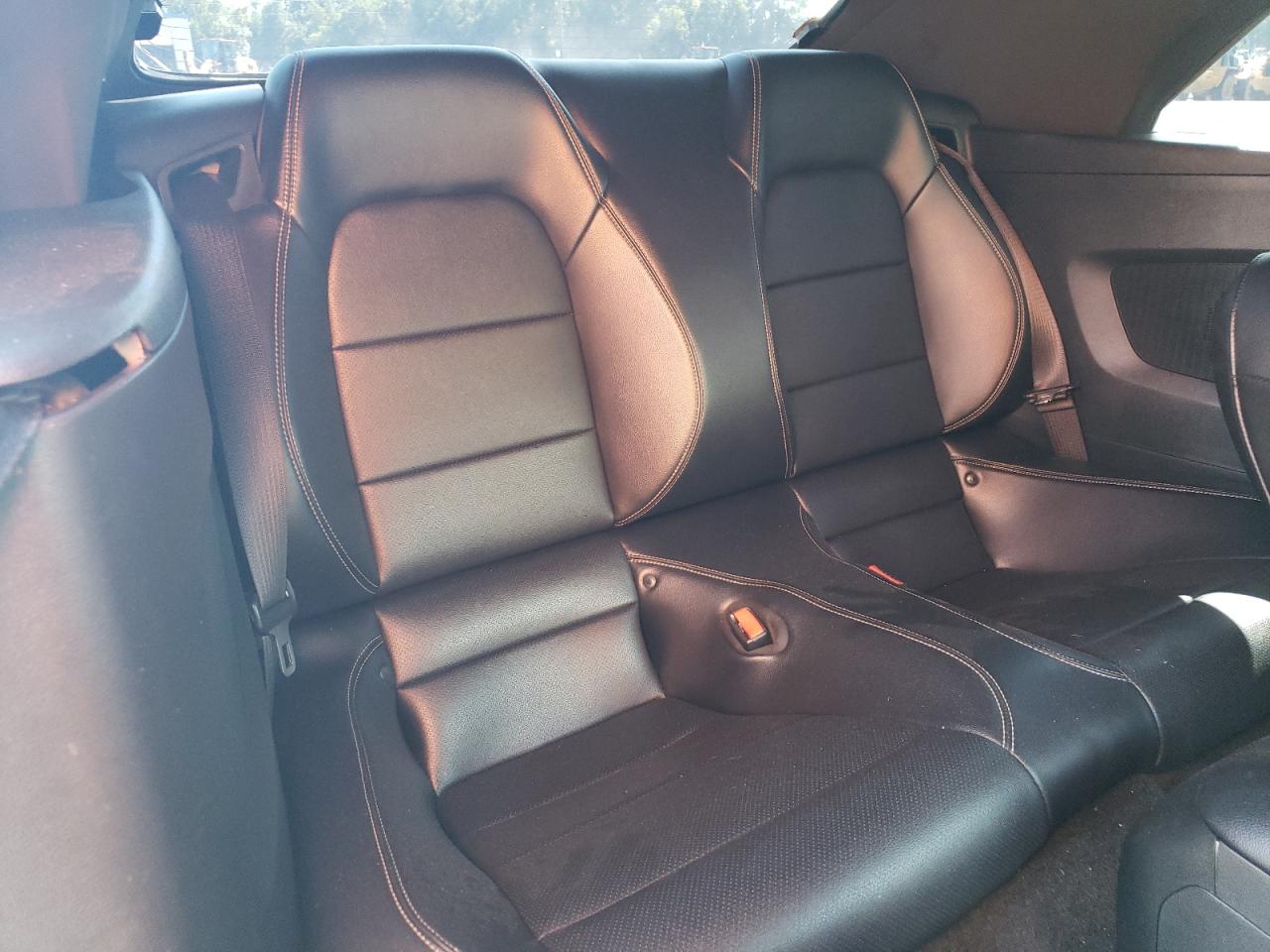 1FATP8UH5G5324135 2016 Ford Mustang