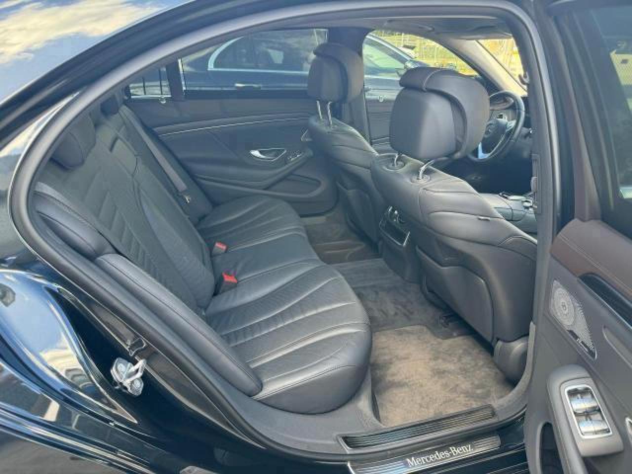 2020 Mercedes-Benz S 560 vin: W1KUG8DB7LA559539