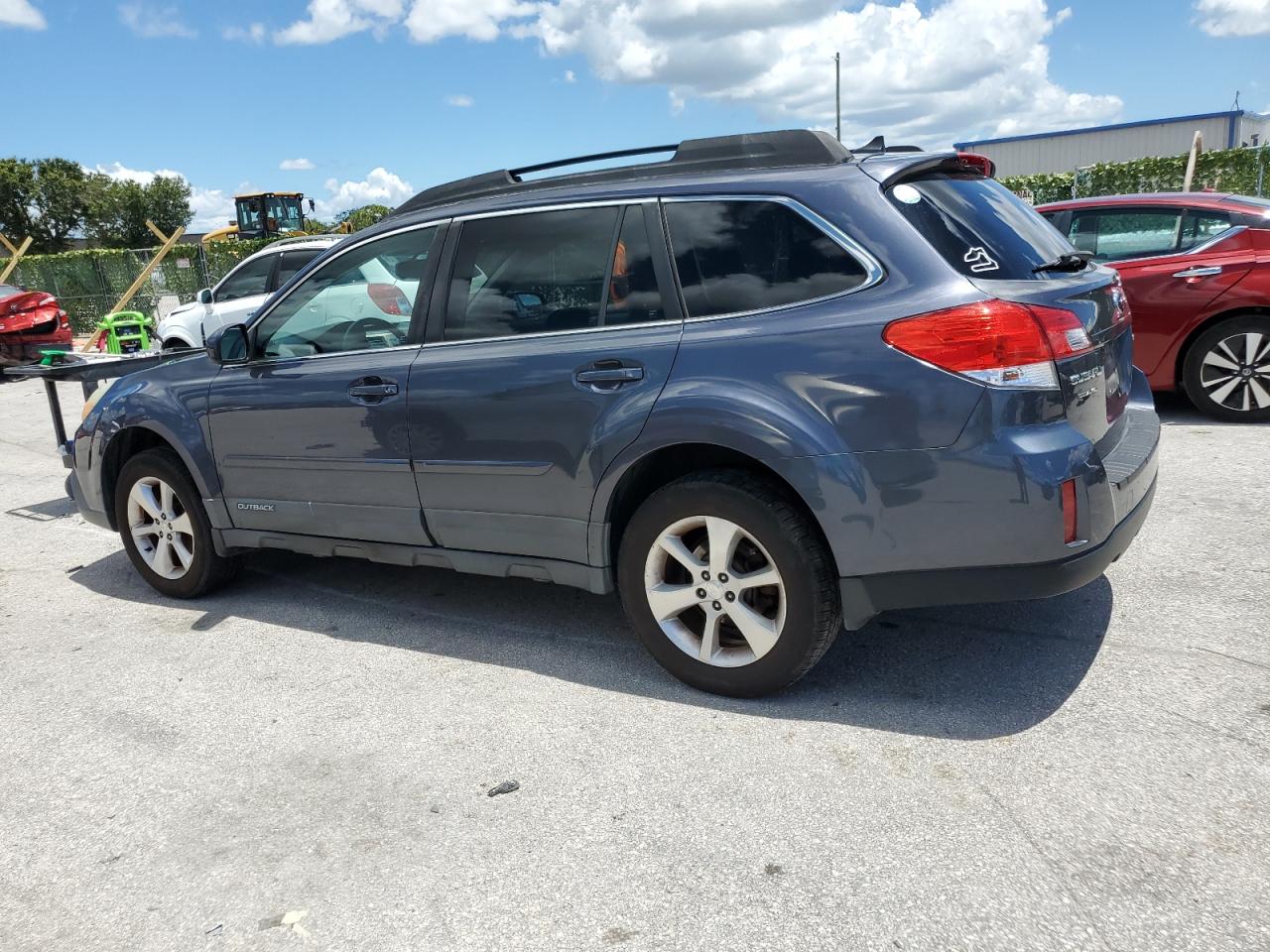 2014 Subaru Outback 2.5I Limited vin: 4S4BRBLC2E3221049