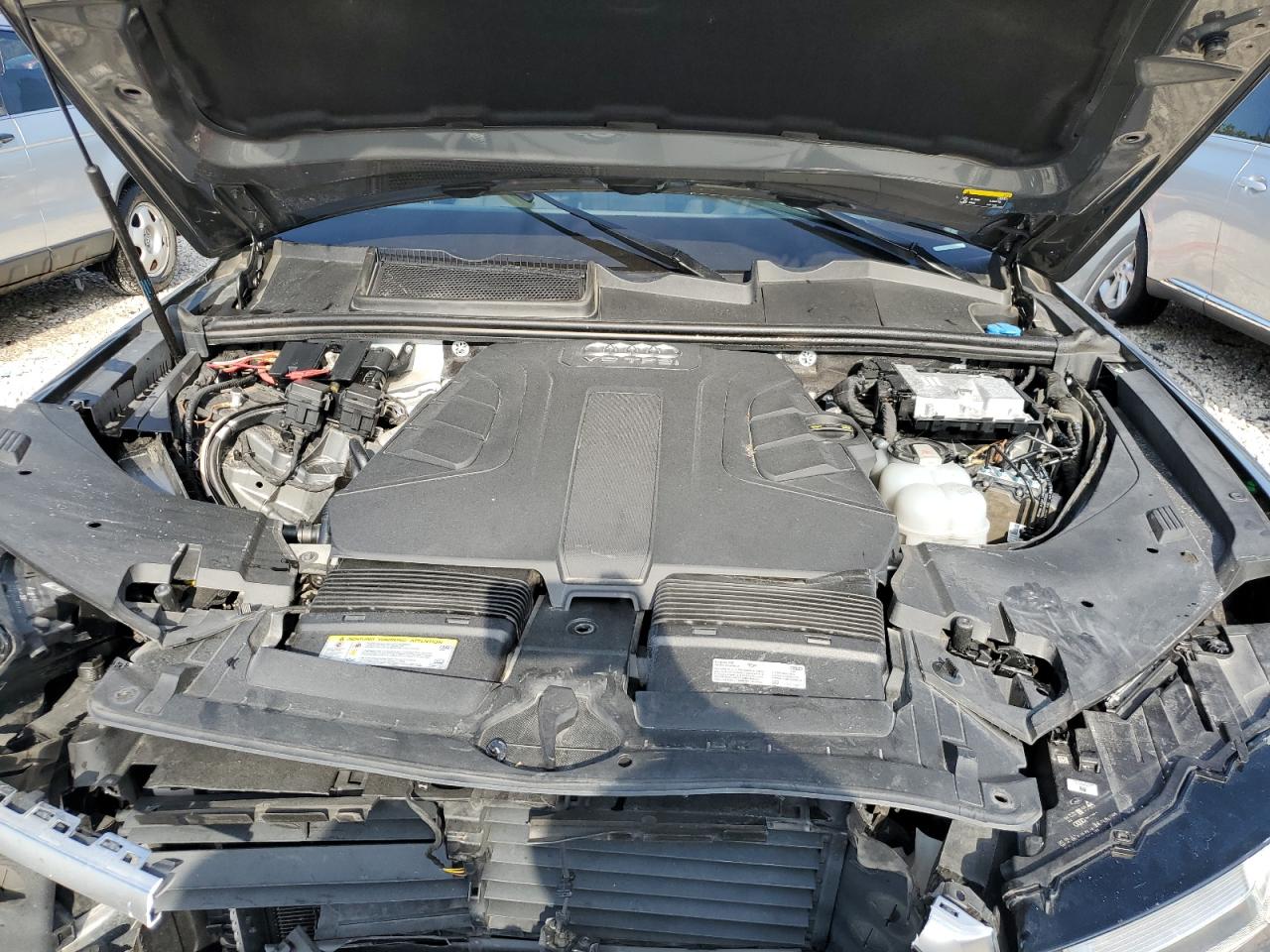 WA1LAAF70JD027417 2018 Audi Q7 Premium Plus