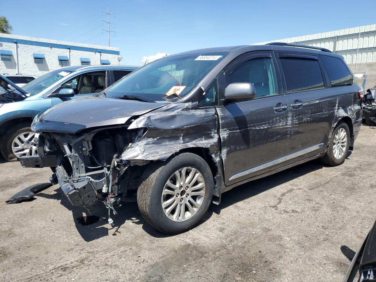 Toyota Sienna 2016 Q grade