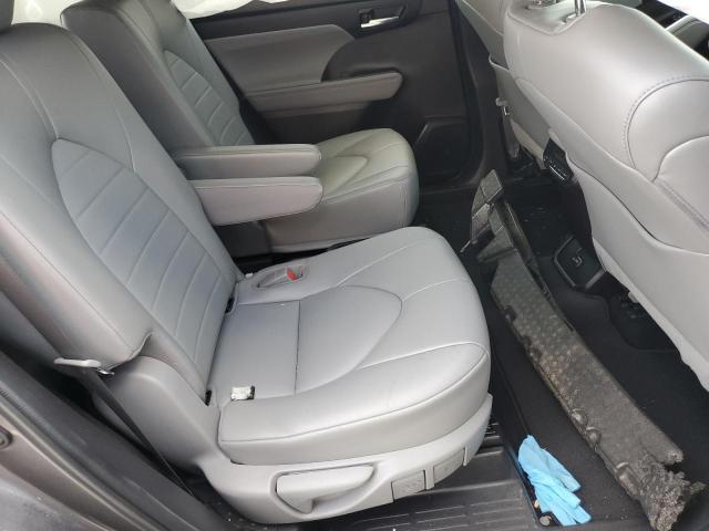 2022 TOYOTA HIGHLANDER - 5TDGZRAH6NS551339