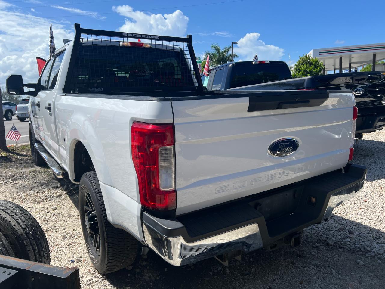 2018 Ford F250 Super Duty vin: 1FT7W2BT4JEC45071