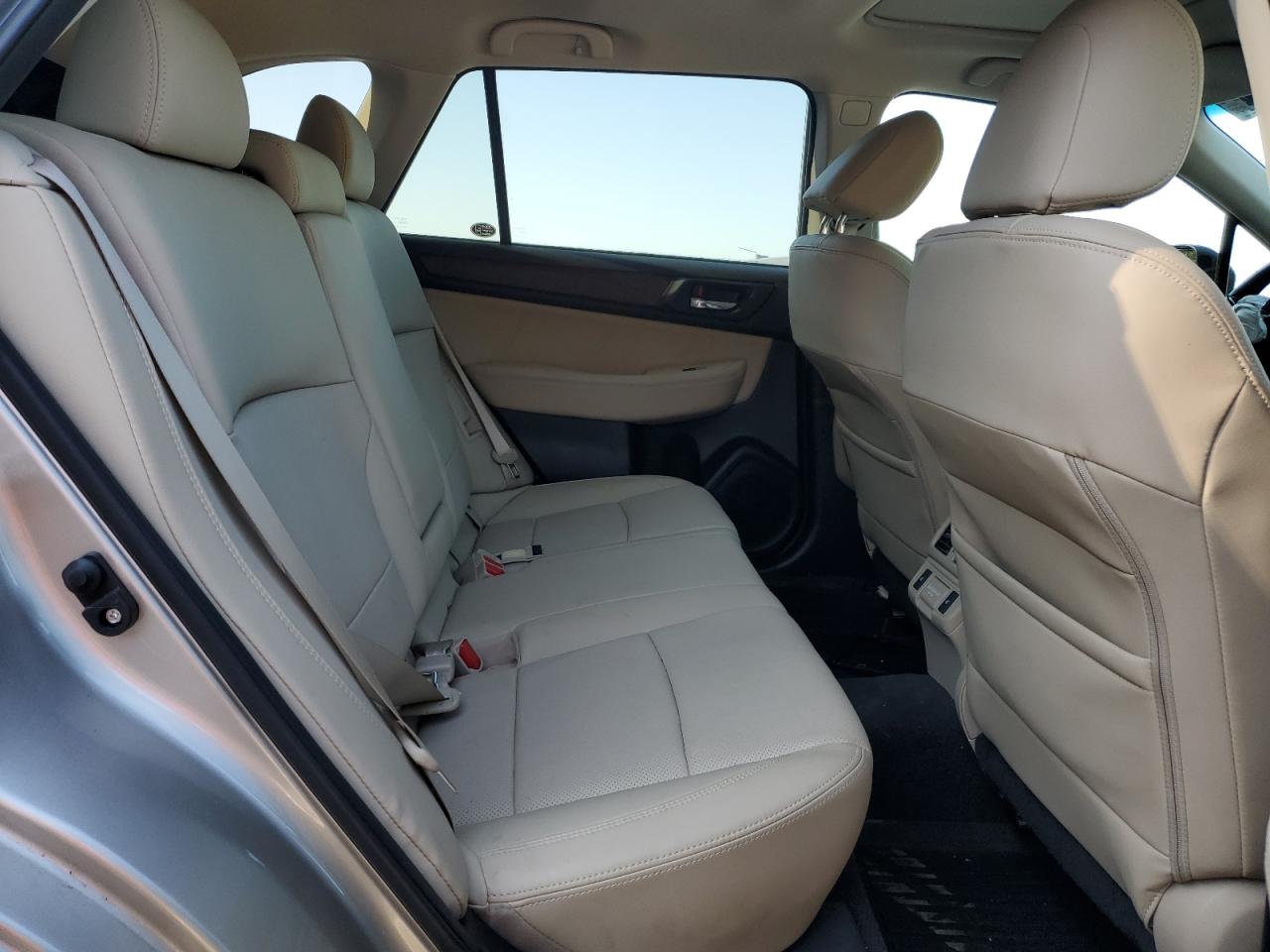 4S4BSANC0J3337050 2018 Subaru Outback 2.5I Limited