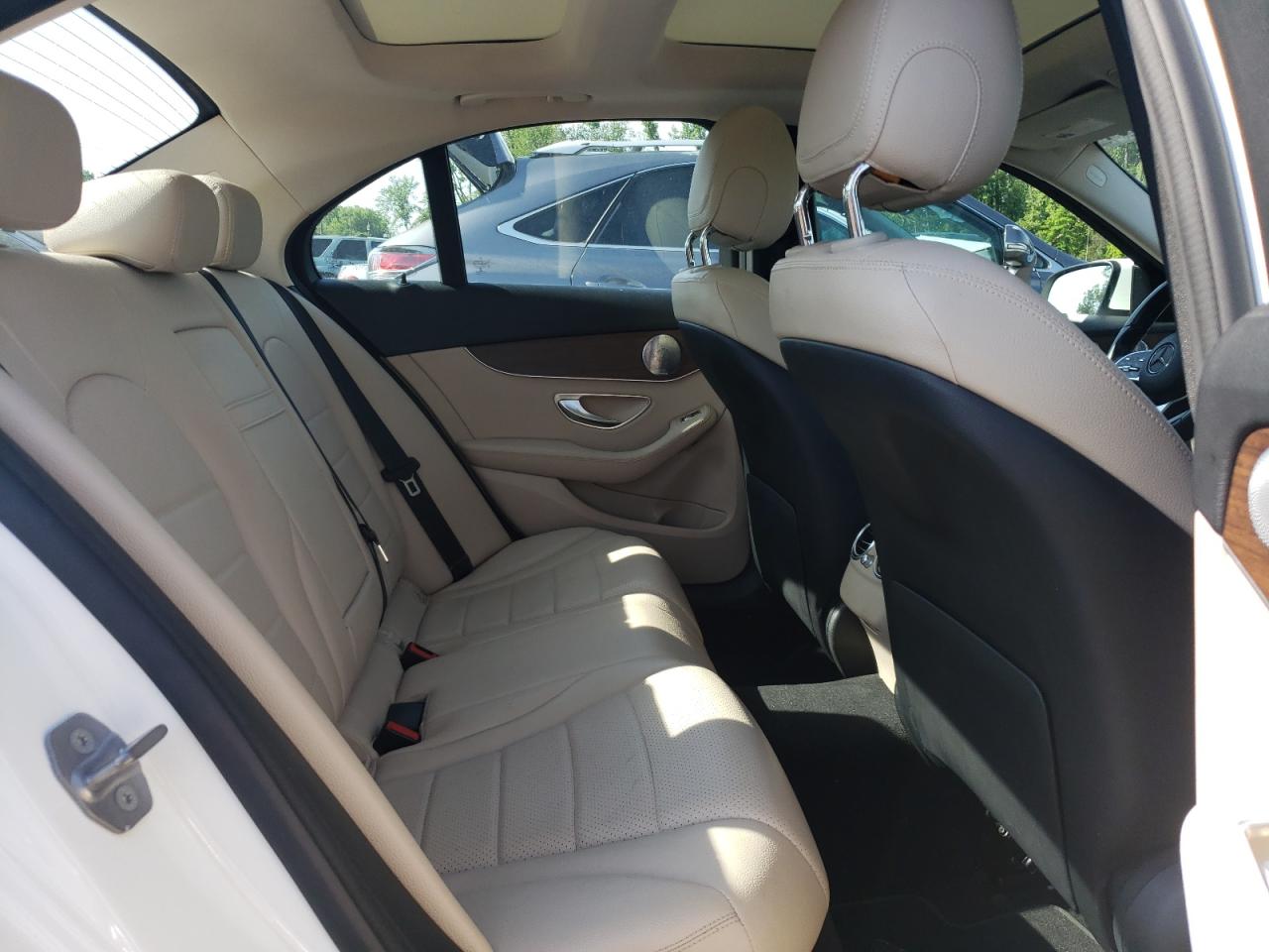 55SWF8EB6KU291608 2019 Mercedes-Benz C 300 4Matic