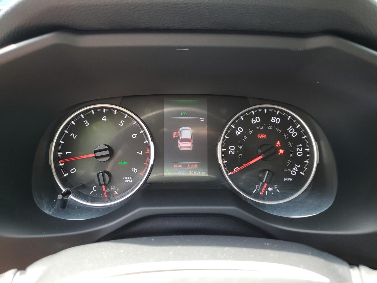 2T3P1RFVXMW247403 2021 Toyota Rav4 Xle