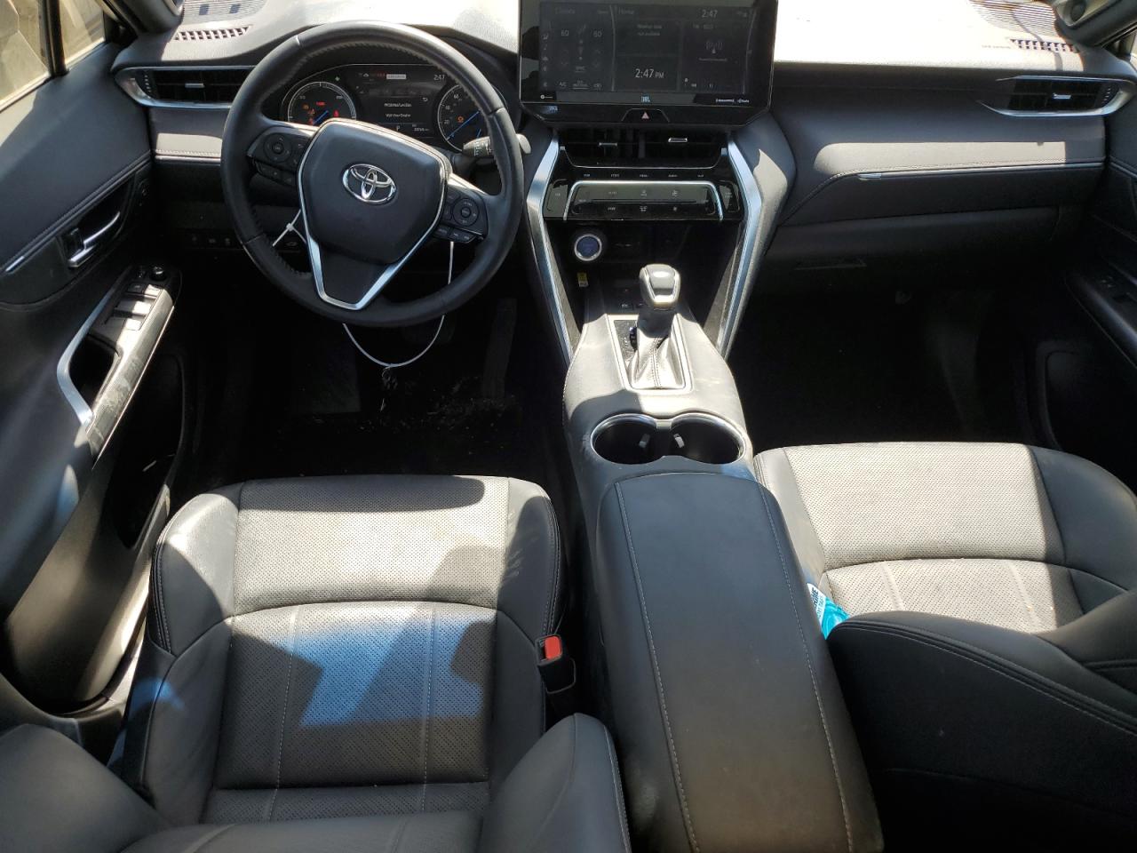 JTEAAAAH8NJ103434 2022 Toyota Venza Le