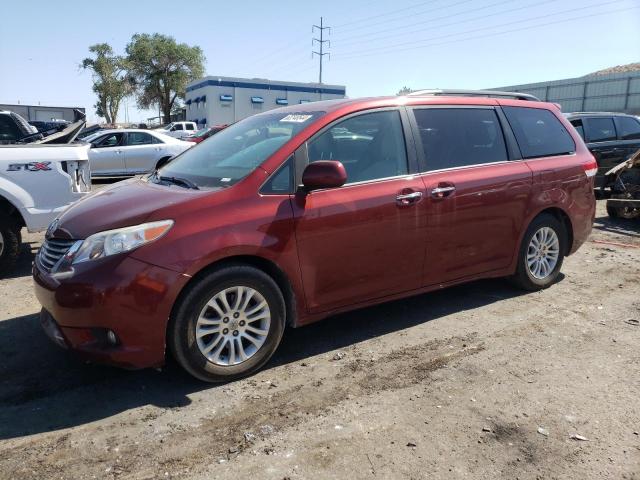 TOYOTA SIENNA XLE