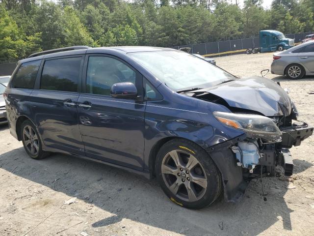 2018 TOYOTA SIENNA SE 5TDXZ3DC9JS943013