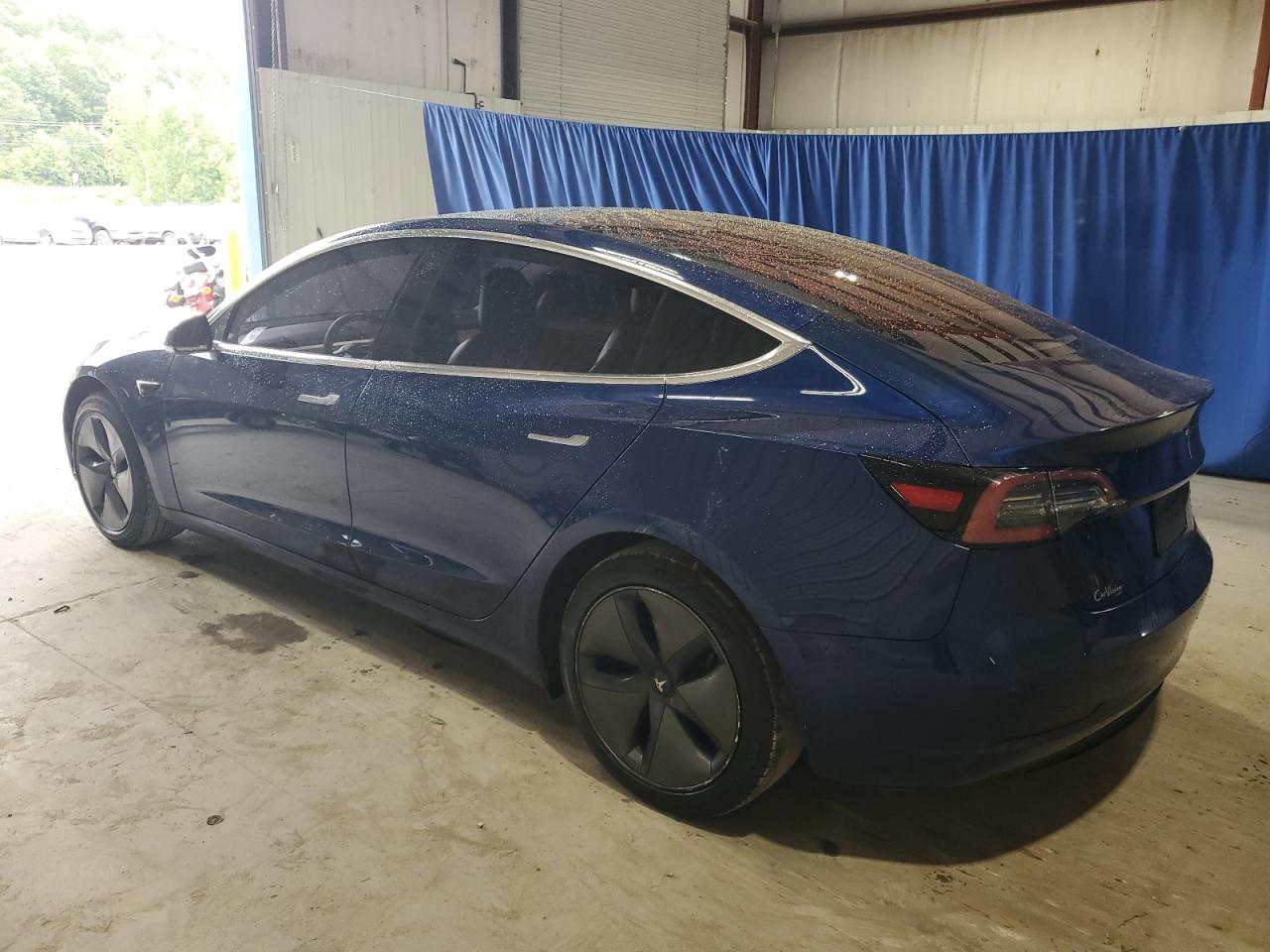 2019 Tesla Model 3 vin: 5YJ3E1EAXKF419743