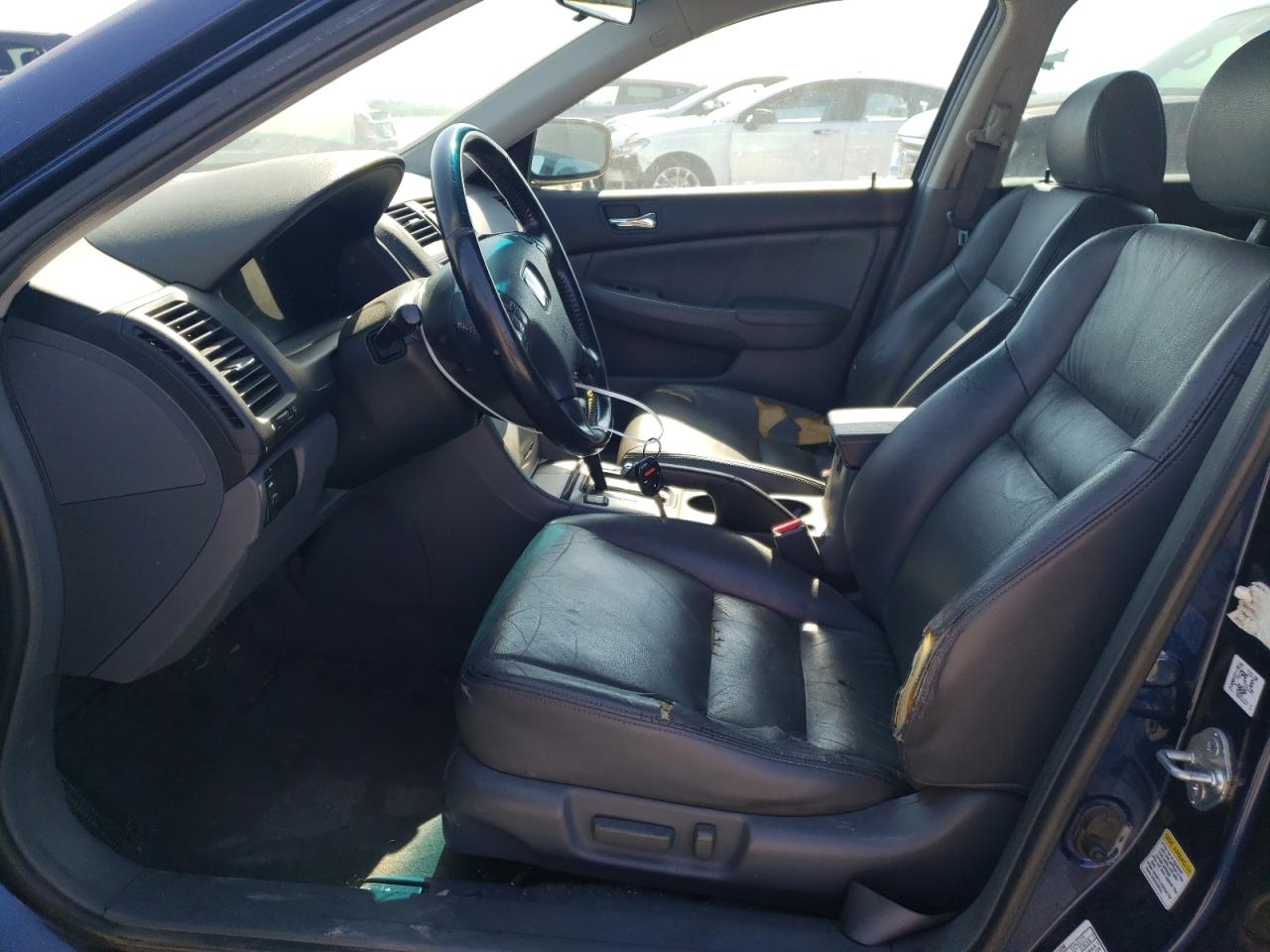 JHMCM56824C000774 2004 Honda Accord Ex